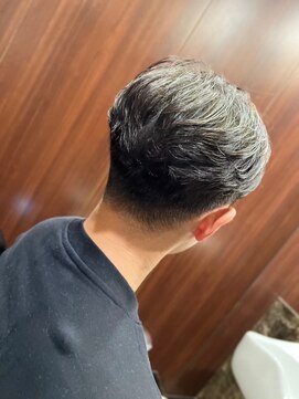 ロッドマントウキョウ 戸越店(RODMAN TOKYO) センターパートマッシュ　戸越銀座　理容室