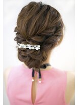 ゲッカビジン(GEKKABIJIN)&nbsp;大人のネジリ編み大人気アレンジ《ヘアセット&着付 GEKKABIJIN》