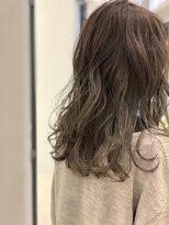 オースティン 錦糸町(AUSTIN)&nbsp;『AUSTIN銀糸町』無造作カール×イルミナカラーハイライトロング