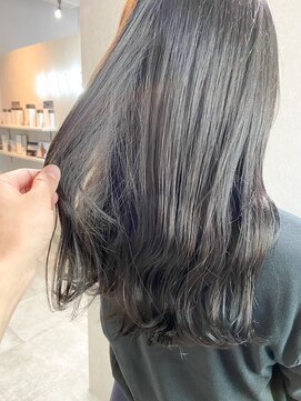 ジーナ 勝どき(Zina) 【Zina】エアリーミディ/黒髪/ホワイトアッシュ/オリーブグレー