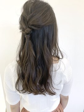 ブルー(BLUE) 《Blue新田》オリーブベージュ