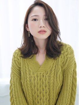 ヘアリゾート粋 ウナム 新宿東口店(enam) 【新宿三丁目店:岩本和寛】ミディアムレイヤースタイル