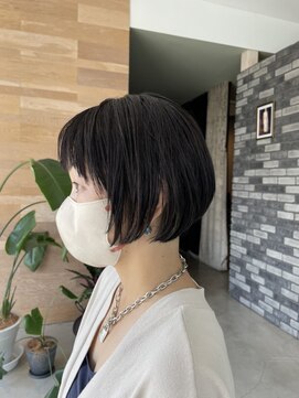 カットアンドトータルビューティ ヴァンキャトル(Cut&Total Beauty VINGT QUATRE) ダークトーンミニボブ
