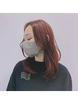 ソコノサロン ハナレ 北千住(socono salon HANARE) 顔まわりレイヤー×艶感ピンクレッド【北千住美容院HANARE】