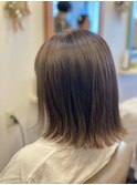 切りっぱなし長めボブ