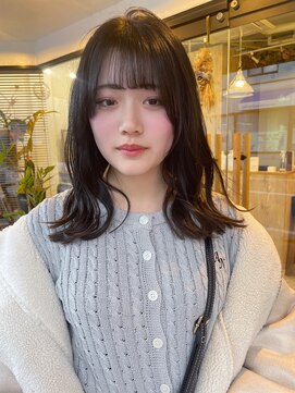 バウム(BAUM) フェミニンムードの愛されヘア