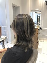 ネオリーブギンザ 銀座店(Neolive GINZA)&nbsp;外ハネレイヤーカット　メリハリハイライトカラー　(銀座)