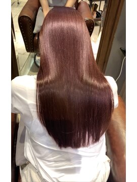 ロアナ 六本木(LOANA ROPPONGI) 縮毛矯正から後日カラートリートメント