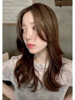 メゾンドムニ 恵比寿(Maison de MUNi)&nbsp;ロングレイヤーうる艶髪アッシュ髪質改善カラー