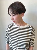 ハンサムショート　前下がり　センターパート