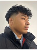 スペインカール/スパイキーショート/フェザーパーマ/:フェード
