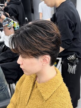 オーバルバイアピッシュ(OVARL by apish) 毛流れセンターパートメンズパーマフェザーパーマニュアンス