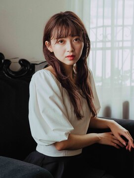 アマリス(Amaris) フェイスレイヤーロング20代/30代/40代/庭瀬