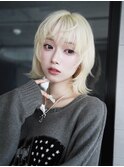 おくれ毛ブロンドハイトーンウルフレイヤーボブ_F20840