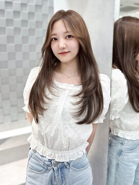 ジーナ 名駅(XENA.) 【haru】ハイレイヤー/韓国ヘア/レイヤーカット/ベージュカラー