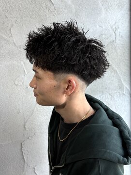 ニアウ 高崎店(Niau) MEN’S HAIR/ショートツイスパ/刈り上げセンターパート/群馬高崎