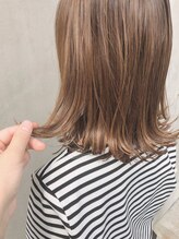 ココンヘアホーム(CoCon HAIR HOME) 切りっぱなしミディアムボブ