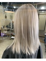 ヘアカロン 熊本本店(Hair CALON)&nbsp;メタリックホワイト