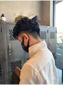 メンズ ナチュラルビジネス黒髪暗髪ショートパーマ刈り上げ