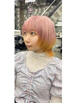 トーキョー オタクヘアー(TOKYO OTAKU HAIR)&nbsp;ウルフカット　ハイトーンカラー　インナーカラー