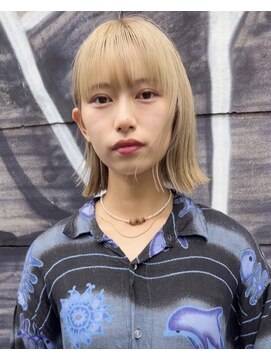 クラン バイ ヘッドライト たまプラーザ店(clan by HEADLIGHT) 切りっぱなしミディアム/ハイトーンボブ