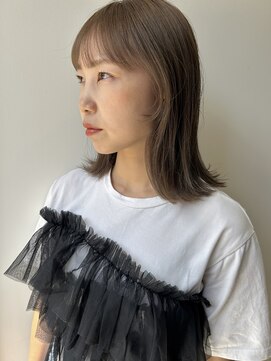 ルッツ(Lutz) ヘーゼルベージュ★