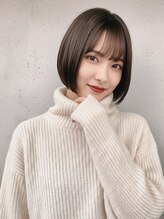 ボタン(botan)&nbsp;「可愛いだけで終わらせない。今の私にちょうどいい大人ボブ。」