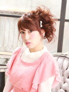 髪質改善と縮毛矯正の専門店 サンティエ(scintiller) 【 scintiller】サイドアレンジ