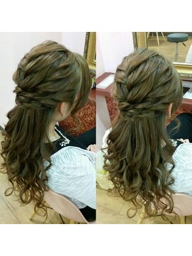 クラビス(CLAVIS) 編み込み＆ツイストハーフ