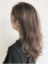 マルクラフ(hair shop Marque Laugh)