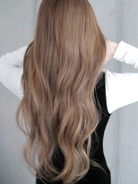 マリアナ(Mariana)&nbsp;ハイライトショートヘアレイヤーカットダブルカラー