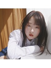 【酸性ストレート】生まれつきそうであるかのような、ナチュラルでなめらかな手触りに。