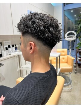 ジャックアンドニコフロムロダン(JACK&NiCO fromRODAN) 【Jack&NIko】ツーブロフェード/宮城リョータ風パーマ