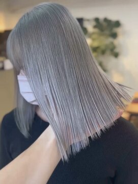 メリー オオサカ(Merly Osaka) white gray