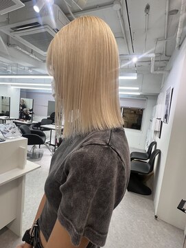 ペレ 渋谷(PELE) ホワイトグレージュ/デジタルパーマ/チェリーブラウン/渋谷