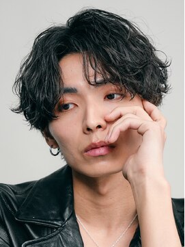 レタッチ バイ フィフス 天神大名(RETOUCH by fifth) 福岡天神ゆるめシャドウパーマメンズマッシュウルフカット緩め