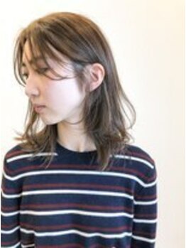 大人女性に似合うレイヤーカットなら《PARK》へお任せ。マンツーマンで髪のお悩みに向き合います。