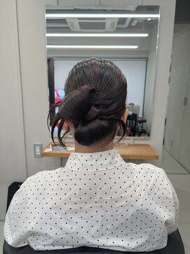 バルベストーキョーサウス(BARBES TOKYO SOUTH) 大人可愛いリボンヘア【清板】