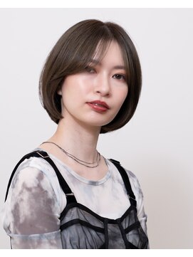 柔らかい内巻きボブ/まとまる/フィットする/シアーな前髪/20代