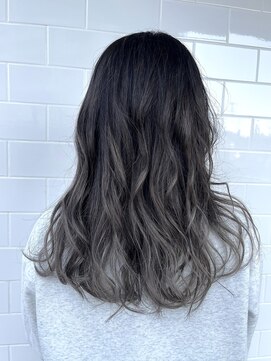 Folklore【フォークロア】翠町支店　《髪質改善サロン》 バレイヤージュ風ホワイトグレージュ