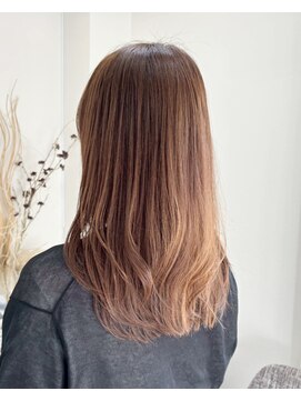 ロッカ(ROCCA) ミルクティーブロンドシアーベージュ×ナチュラルグラデーション