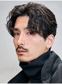 原宿フェザーパーマメンズカット大人センターパート刈り上げなし