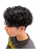 緩めのスパイラルパーマで簡単スタイリング