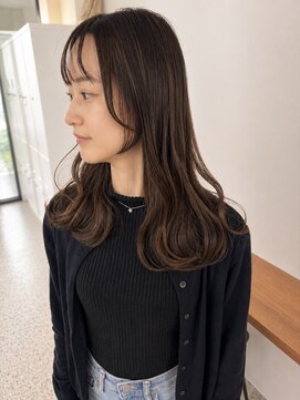 カリネバイフィエル(CALINER by Fier) 【透明感ショコラブラウン × 顔まわりレイヤー】西梅田