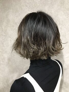 バース プレイス(BIRTH PLACE) バレイヤージュ切りっぱなしボブ☆