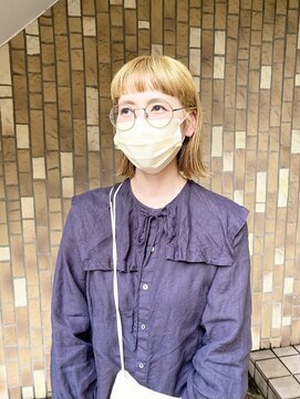 サリュー(Salut) 切りっぱなしボブ × ミルクティーベージュ