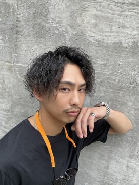 シー 萩原店(sea) ツイストパーマ