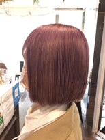 ヘアーアンドメイク ビス(HAIR&MAKE bis) カシスピンクカラー　小西美里