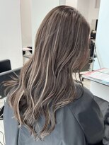 アライブ キチジョウジ(ALIVE Kichijoji)&nbsp;【ALIVE吉祥寺】ハイライトカラー白髪ぼかし／ケアブリーチ