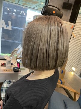 ラフ 難波店(LAFF) #黒髪#ボブルフ#ネビージュ#小顔#ワンレン